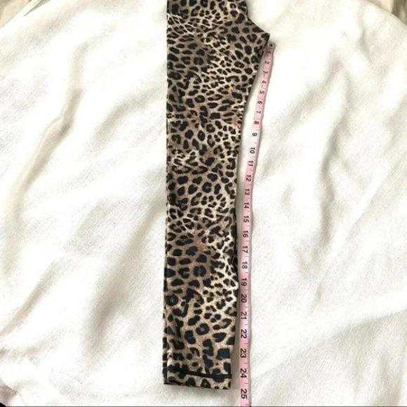 Spiritual Gangster Cheetah 7/8 Legging Size XS - Picture 7 of 16